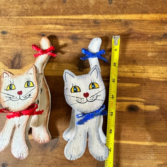 Handmade/Painted Red & Blue Clothespin Cats - Picture 3 of 5